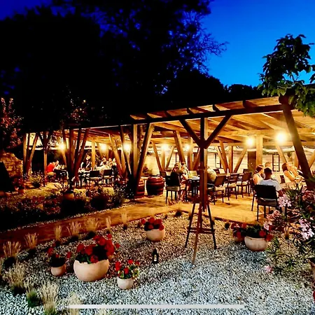 Holiday home Gombi Nyaralo