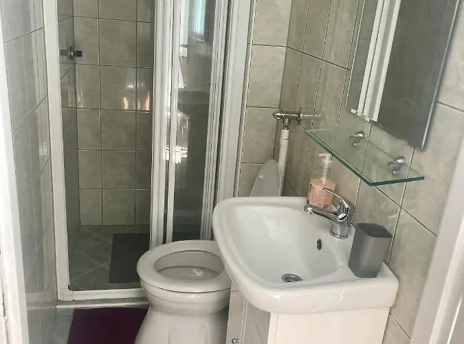 בית נופש Gombi Nyaralo פוניארצוושהג'